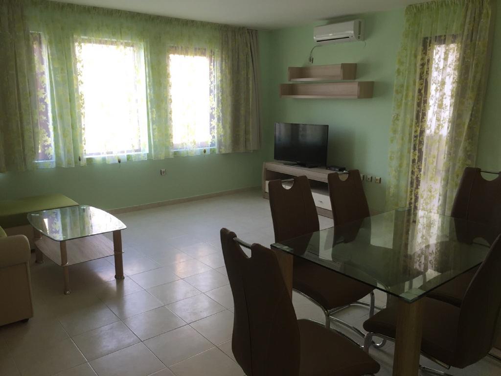 Apartments In Complex Chateau Nessebar Светий Влас Екстер'єр фото