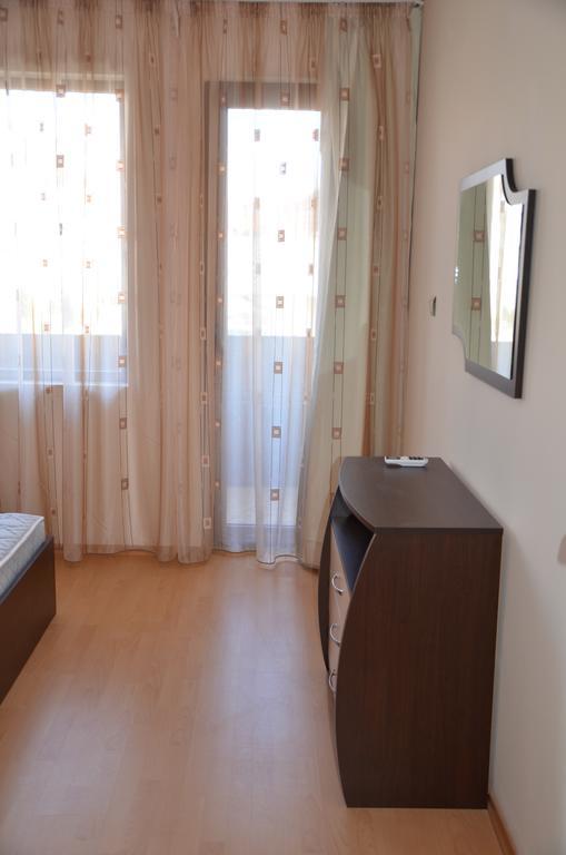 Apartments In Complex Chateau Nessebar Светий Влас Екстер'єр фото