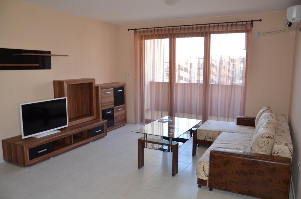 Apartments In Complex Chateau Nessebar Светий Влас Екстер'єр фото