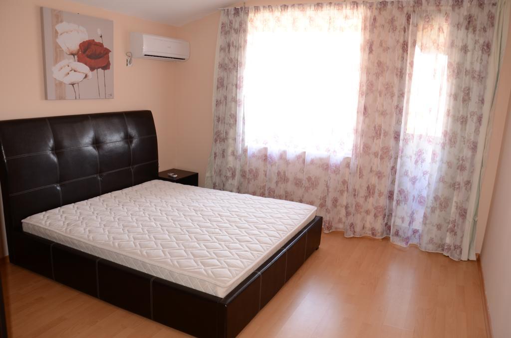 Apartments In Complex Chateau Nessebar Светий Влас Екстер'єр фото