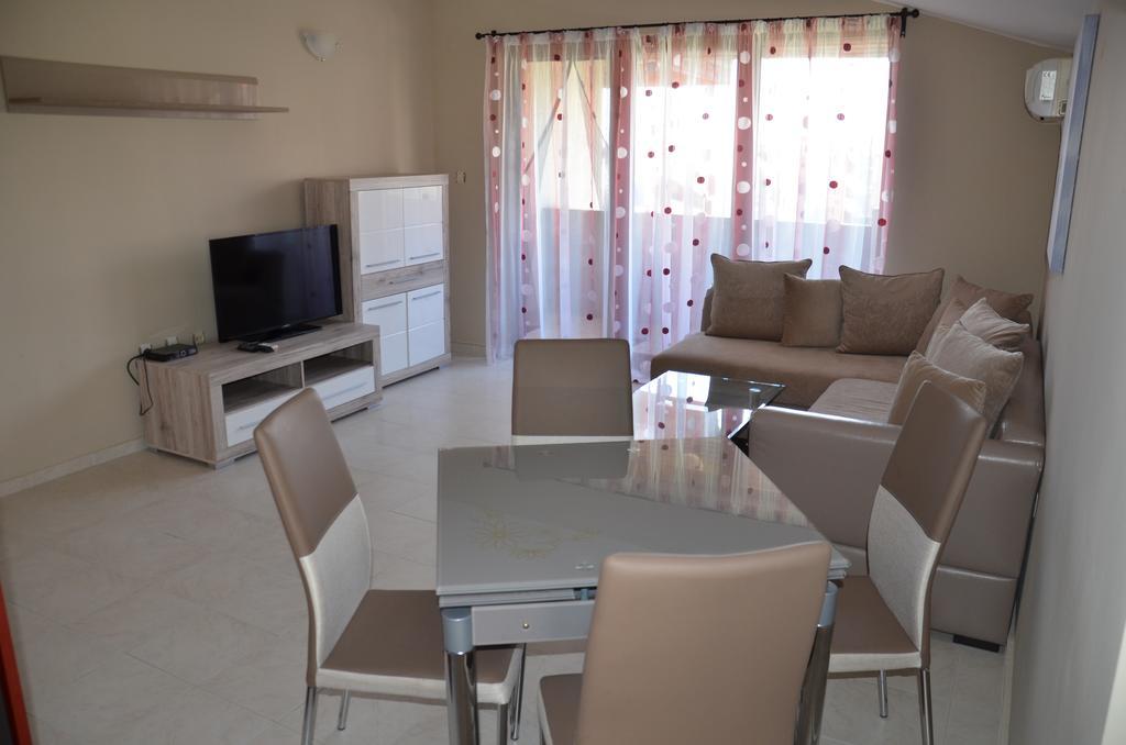 Apartments In Complex Chateau Nessebar Светий Влас Екстер'єр фото