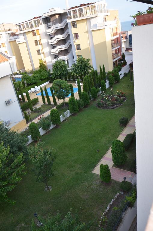 Apartments In Complex Chateau Nessebar Светий Влас Екстер'єр фото