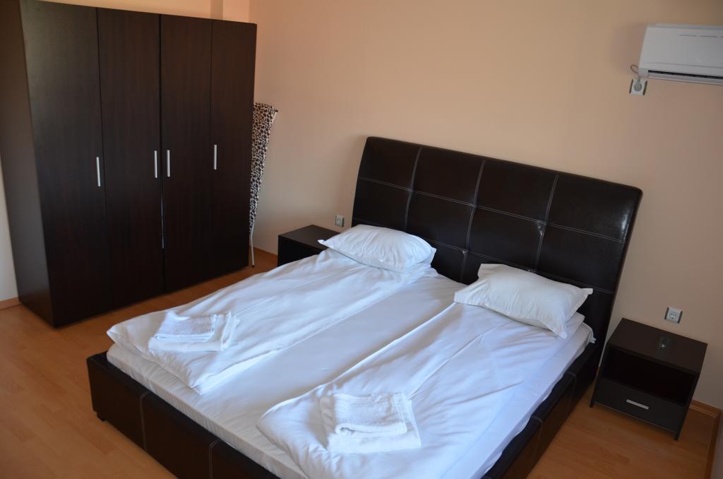 Apartments In Complex Chateau Nessebar Светий Влас Екстер'єр фото