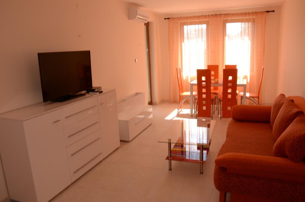 Apartments In Complex Chateau Nessebar Светий Влас Екстер'єр фото